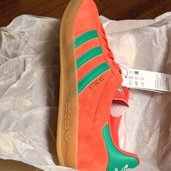 adidas gazelle silver green womens Adidas Gazelle Indoor Bright Yellow Collegiate Burgundy main image 1
